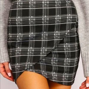 Windsor Plaid Skirt size XS NWT